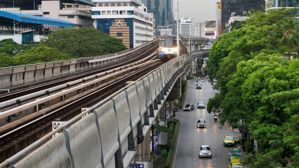 Silom-neighborhood-01-1024x576