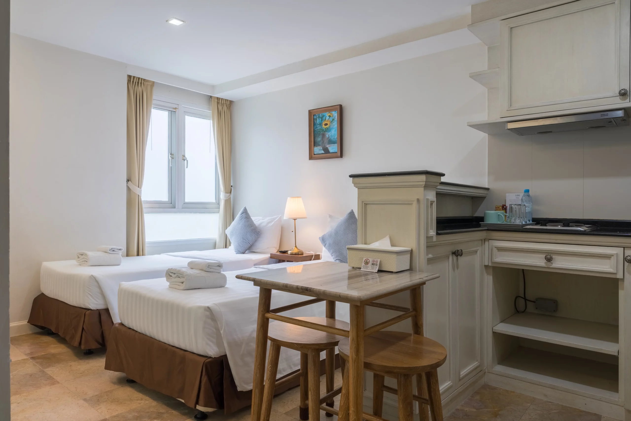 Fam 4 Suite at Sabai Sathorn Service Apartments-01