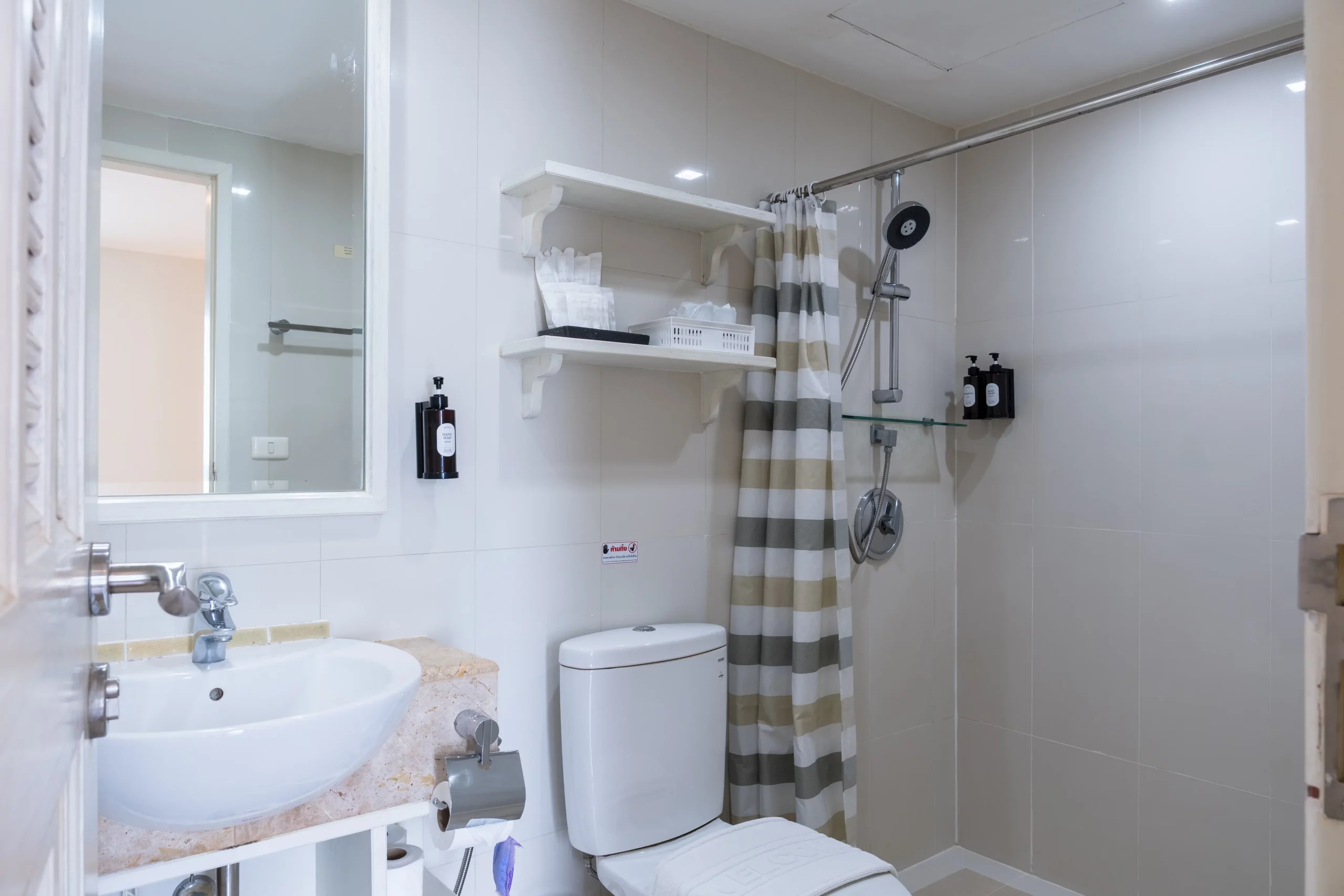 Fam 4 Suite at Sabai Sathorn Service Apartments-07