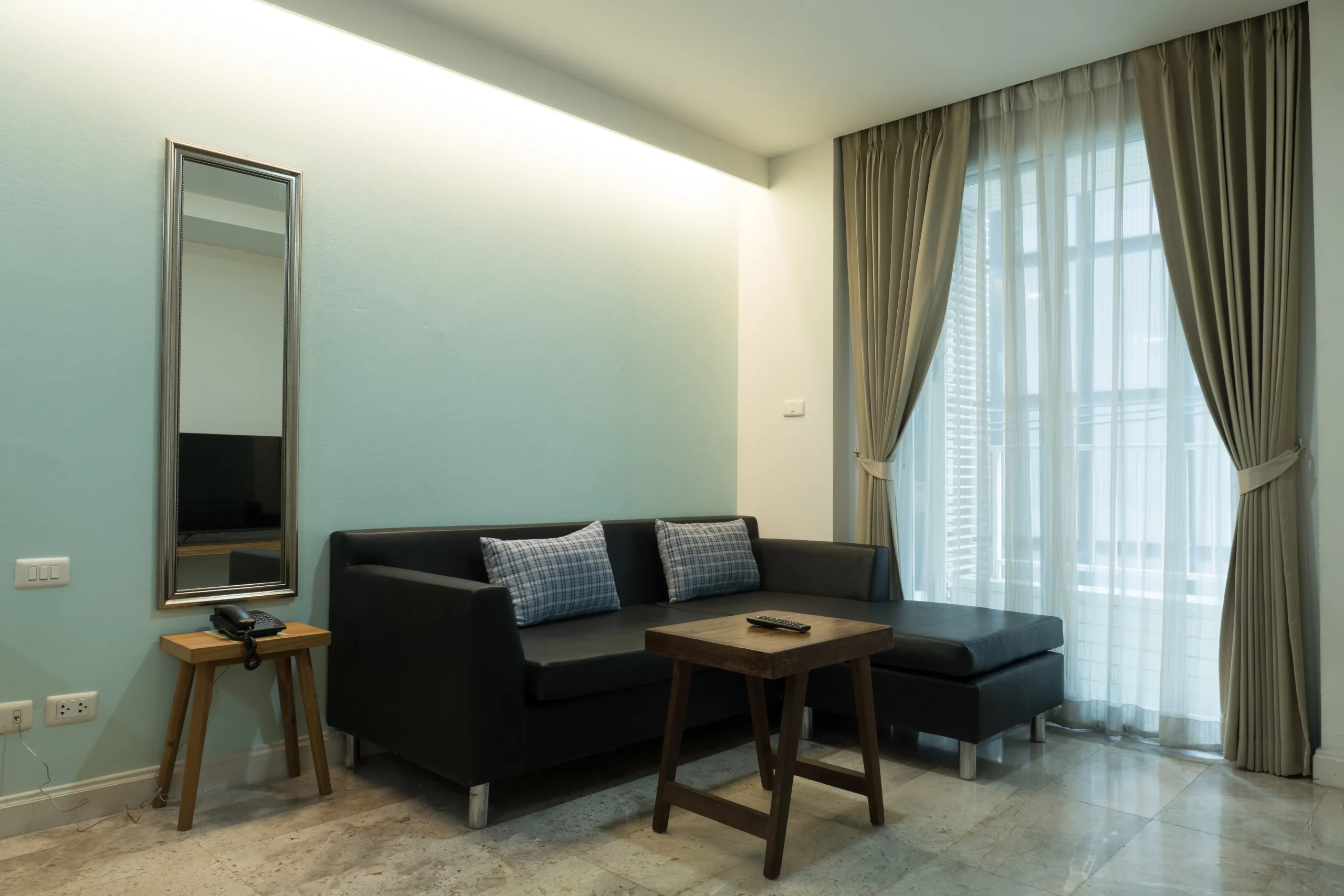 One bedroom one bathroom service apartment in Silom, Bangkok-04