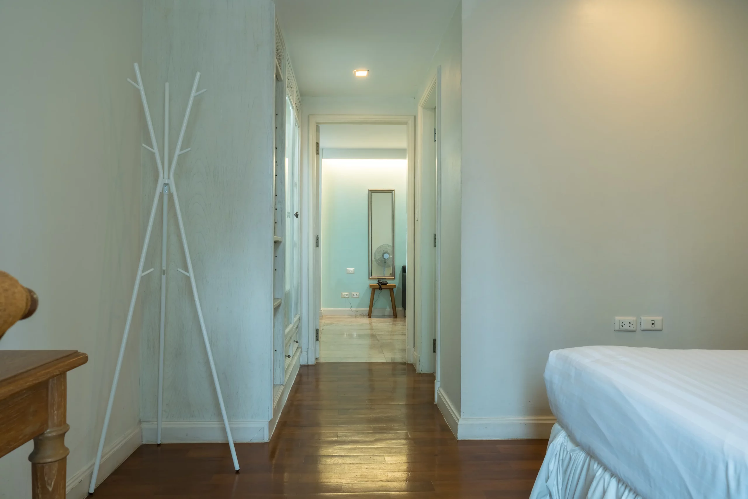 One bedroom one bathroom service apartment in Silom, Bangkok-09