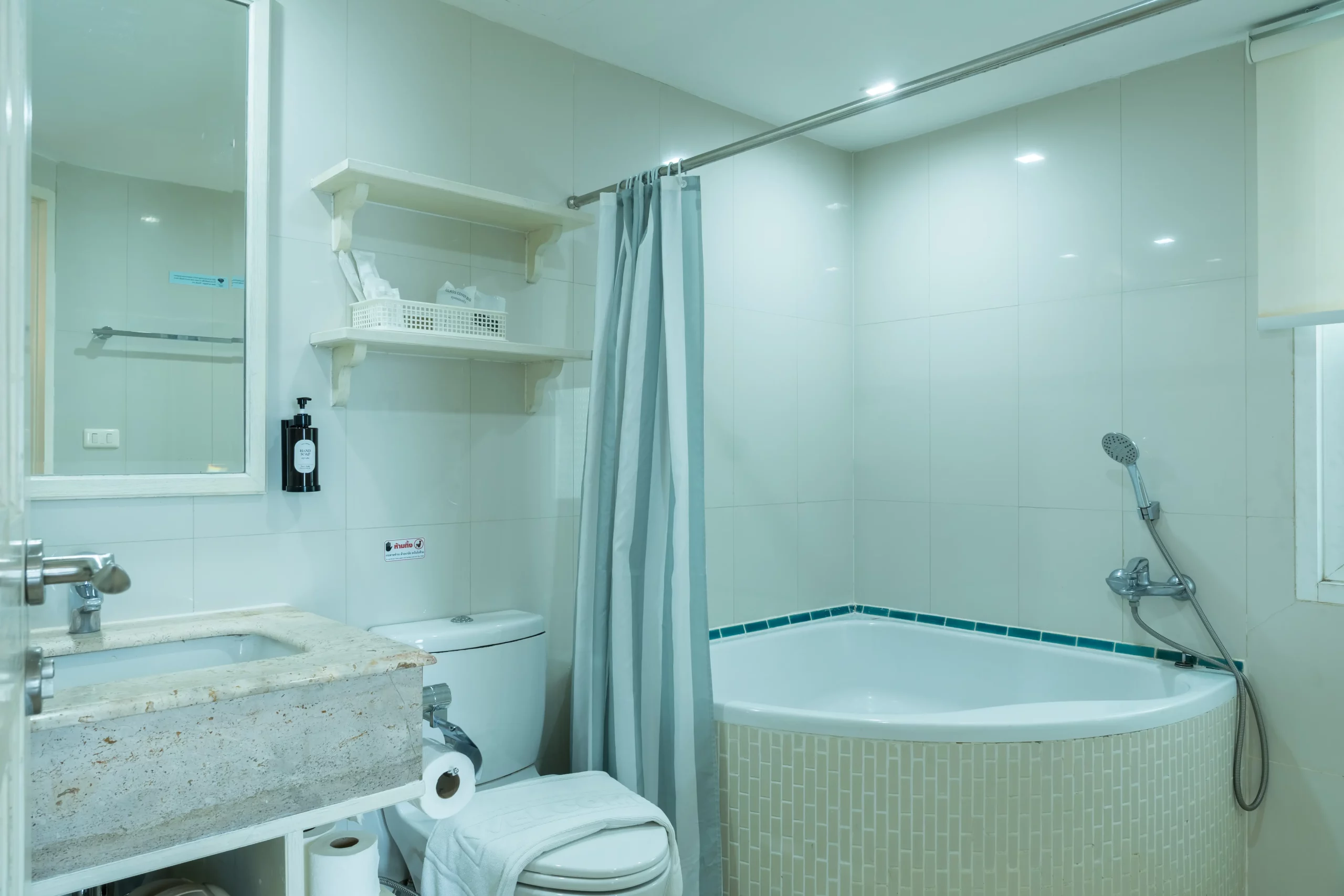 Two bedroom two bathroom service apartment in Silom, Bangkok-013