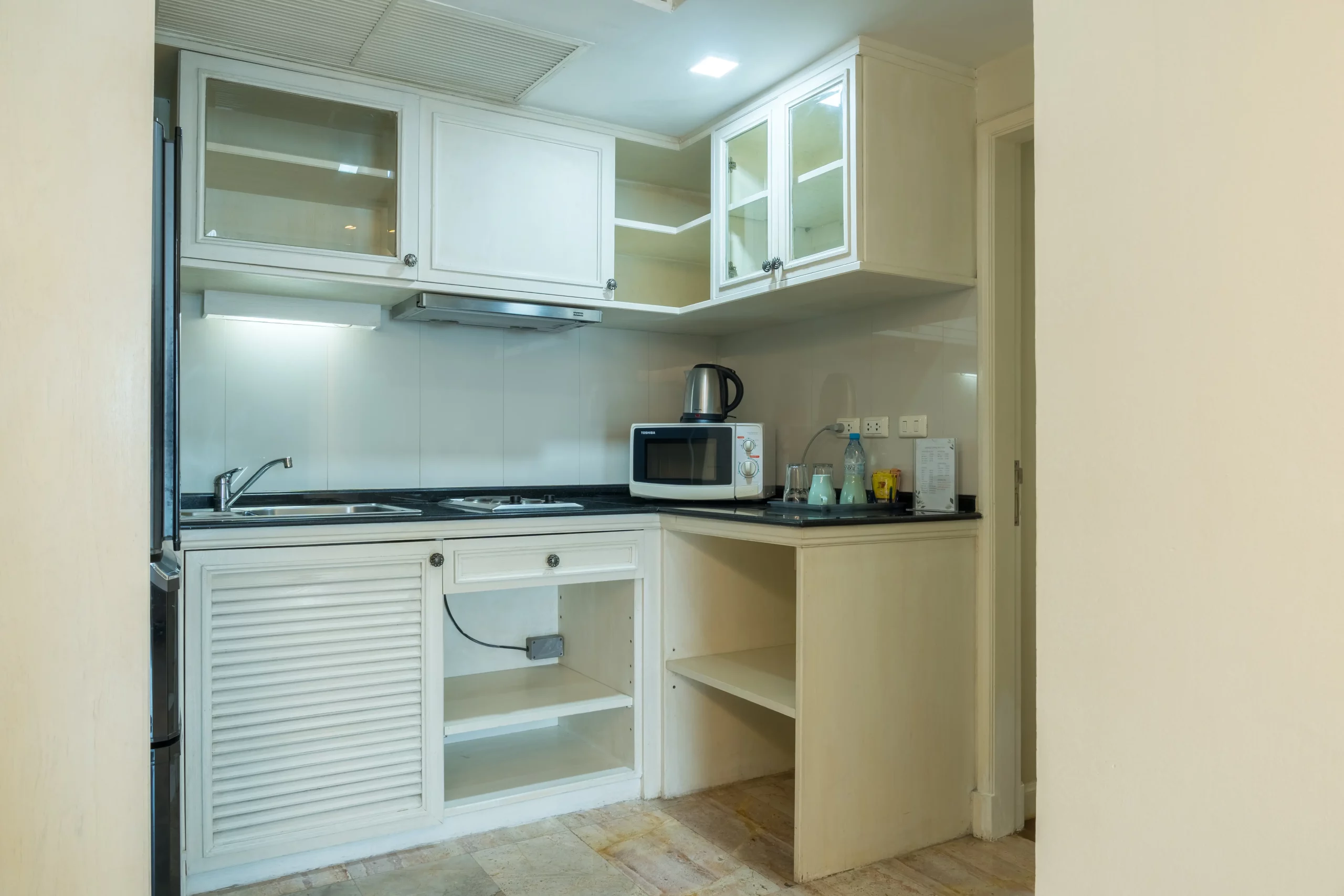 Two bedroom two bathroom service apartment in Silom, Bangkok-03
